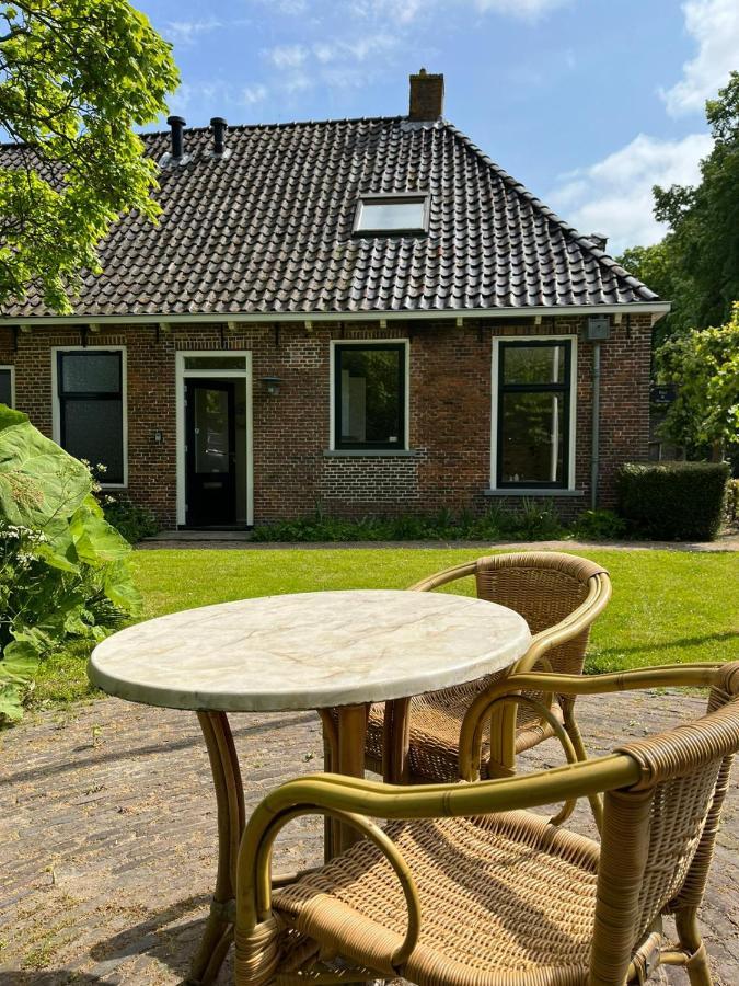 Bed And Breakfast Stinzenflora Cornjum Exteriör bild